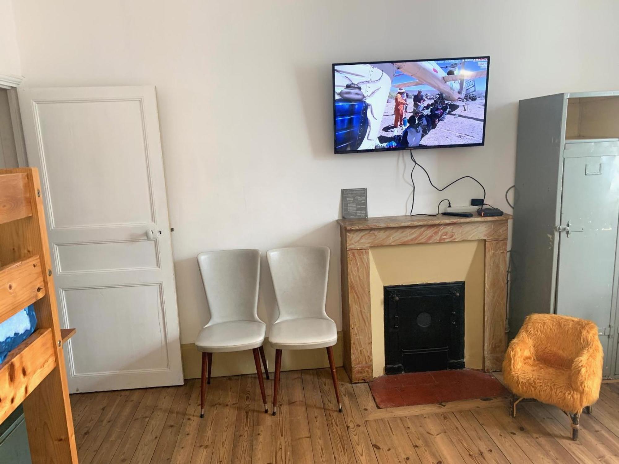 La Cremaillere Appartement Huriel Buitenkant foto